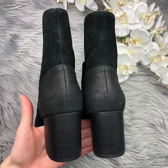 ✖️SOLD Nine West Dale Black Heeled Booties Leather - Picture 4 of 6